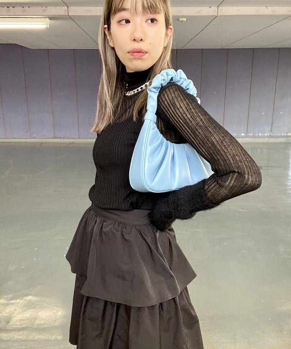 椎葉 未琴さんの「BEAMS WOMEN｜Ray BEAMS / アンクルストラップ パンプス」を使ったコーディネート