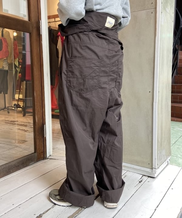 クロサワさんの「BEAMS WOMEN｜【別注】BRIEFING / SACOCHE」を使ったコーディネート