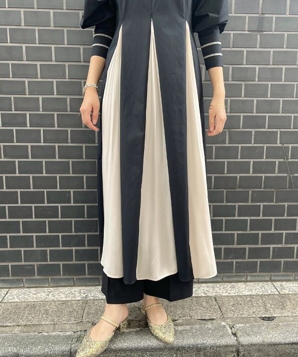 【タグ付き】RBS / 配色タックプリーツワンピース　レイビームス Ray BEAMS（レイビームス）の「RBS / 配色 タック プリーツ