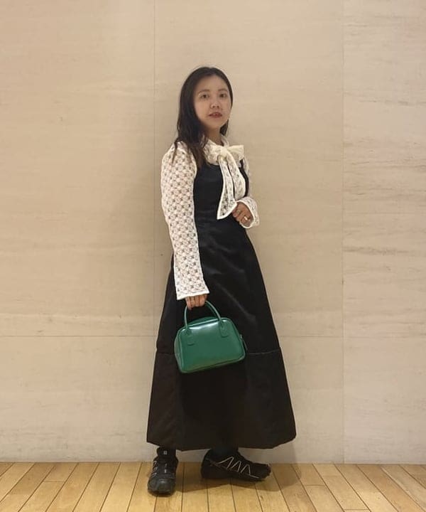 谷坊 ひかるさんの「BEAMS WOMEN｜Ray BEAMS / グリッター ラメ ソックス」を使ったコーディネート