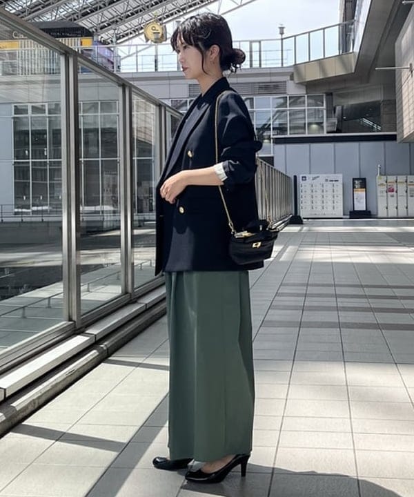 蒲原 捺美さんの「BEAMS WOMEN｜Demi-Luxe BEAMS / コットンナイロン オールインワン」を使ったコーディネート