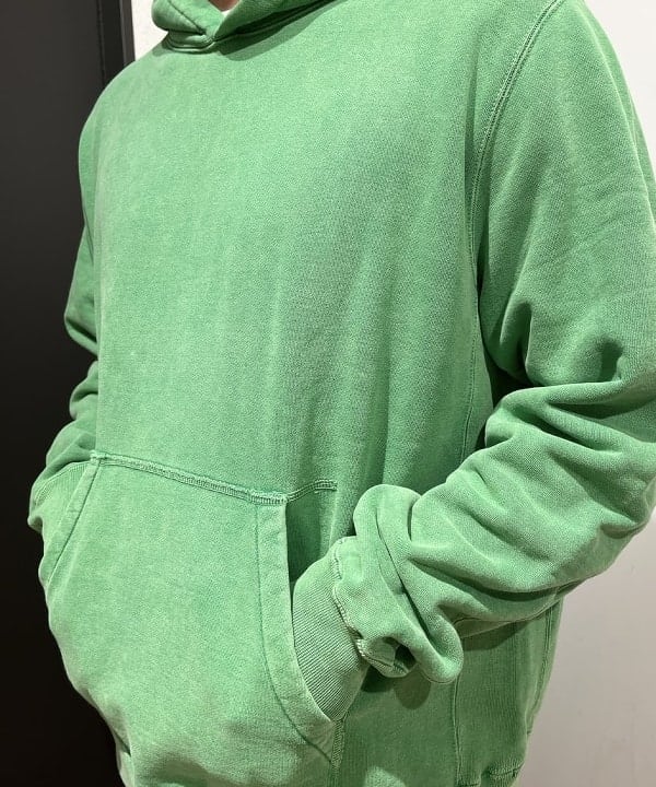 滝沢 一喜さんの「BEAMS WOMEN｜REMI RELIEF / 別注 Sweat Pullover Hoodie」を使ったコーディネート