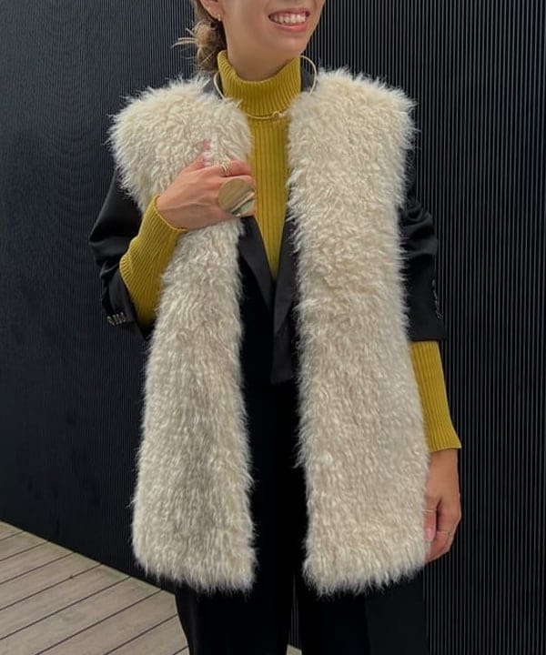 内山 美咲さんの「BEAMS WOMEN｜」を使ったコーディネート