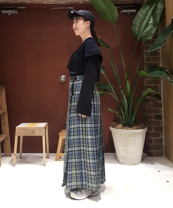 イシイ サオリさんの「BEAMS WOMEN｜BEAMS BOY / スクール ショート ベスト」を使ったコーディネート