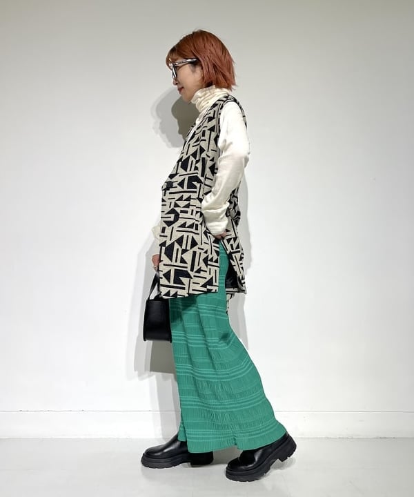 カワグチ シオリさんの「BEAMS WOMEN｜」を使ったコーディネート