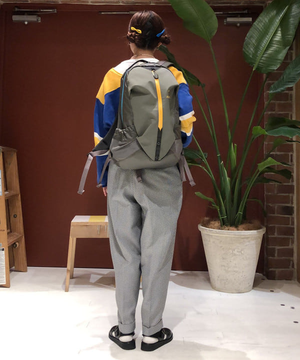 イシイ サオリさんの「BEAMS WOMEN｜」を使ったコーディネート