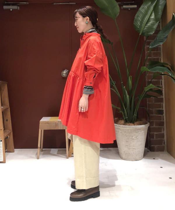 イシイ サオリさんの「BEAMS WOMEN｜BEAMS BOY / BBロゴ ショップバック」を使ったコーディネート