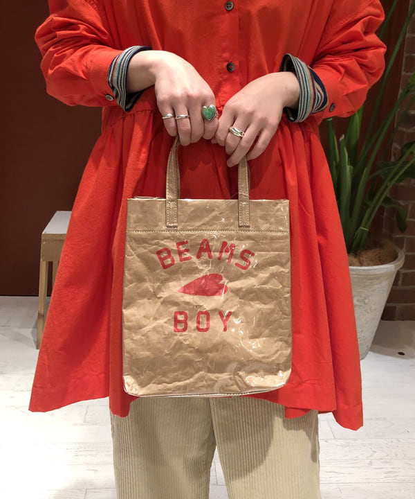 イシイ サオリさんの「BEAMS WOMEN｜BEAMS BOY / BBロゴ ショップバック」を使ったコーディネート