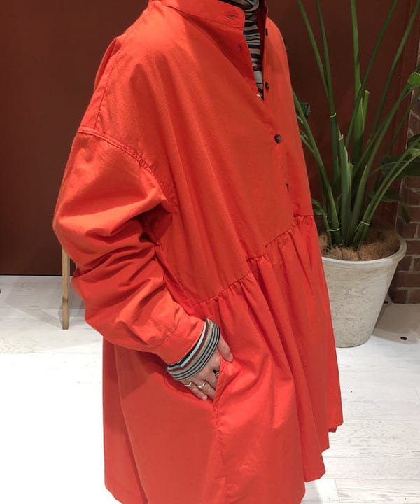 イシイ サオリさんの「BEAMS WOMEN｜BEAMS BOY / BBロゴ ショップバック」を使ったコーディネート