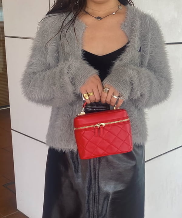 谷坊 ひかるさんの「BEAMS WOMEN｜Ray BEAMS / グリッター ラメ ソックス」を使ったコーディネート