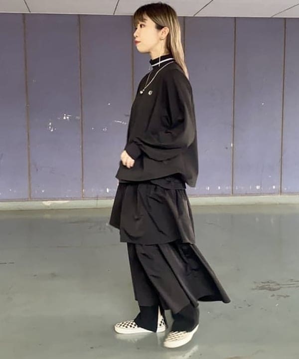 椎葉 未琴さんの「BEAMS WOMEN｜VANS / SLIP ON」を使ったコーディネート