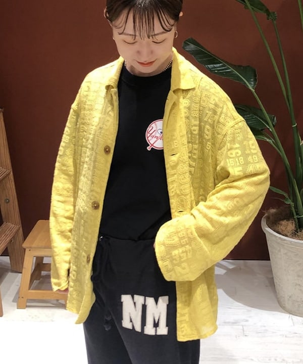 イシイ サオリさんの「BEAMS WOMEN｜BEAMS BOY / ロゴ イージーパンツ」を使ったコーディネート