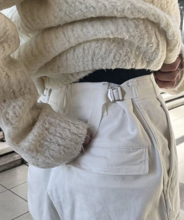 蒲原 捺美さんの「BEAMS WOMEN｜AURALEE / MILLED WOOL MOAL KNIT LONG CARDIGAN」を使ったコーディネート