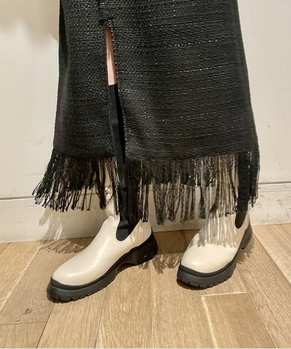 葛岡 七海さんの「BEAMS WOMEN｜maturely / Flower Jacquard Fringe Jacket」を使ったコーディネート