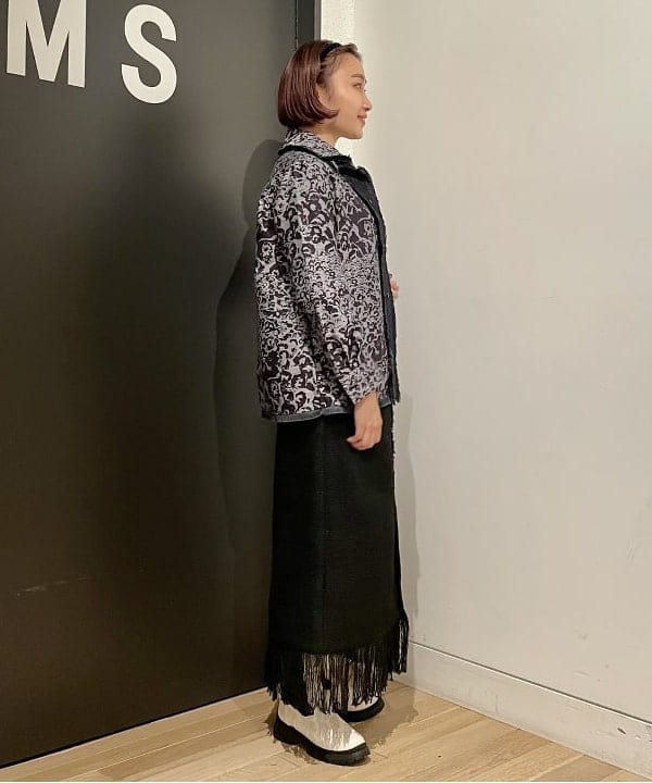 葛岡 七海さんの「BEAMS WOMEN｜maturely / Flower Jacquard Fringe Jacket」を使ったコーディネート