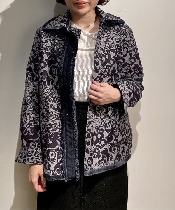 葛岡 七海さんの「BEAMS WOMEN｜maturely / Flower Jacquard Fringe Jacket」を使ったコーディネート