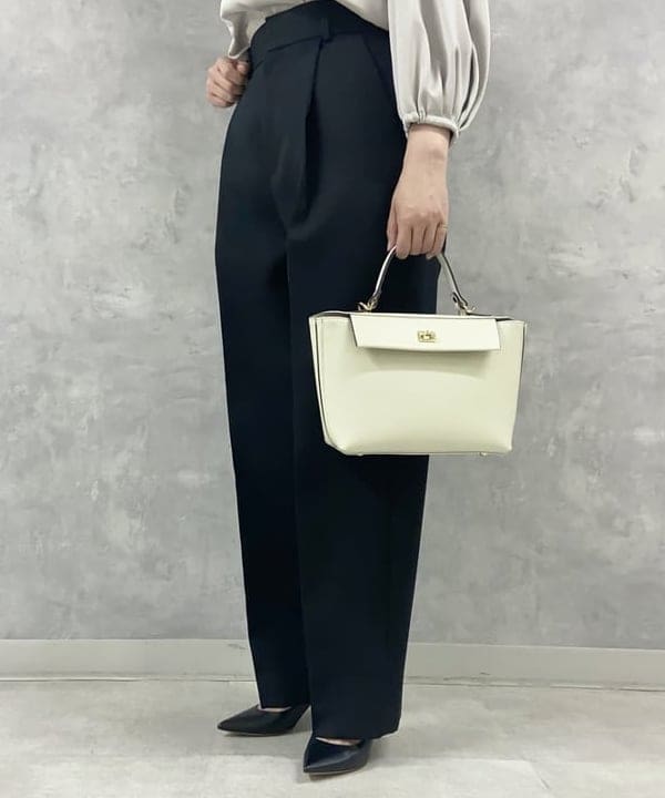 もり ともみさんの「BEAMS WOMEN｜」を使ったコーディネート