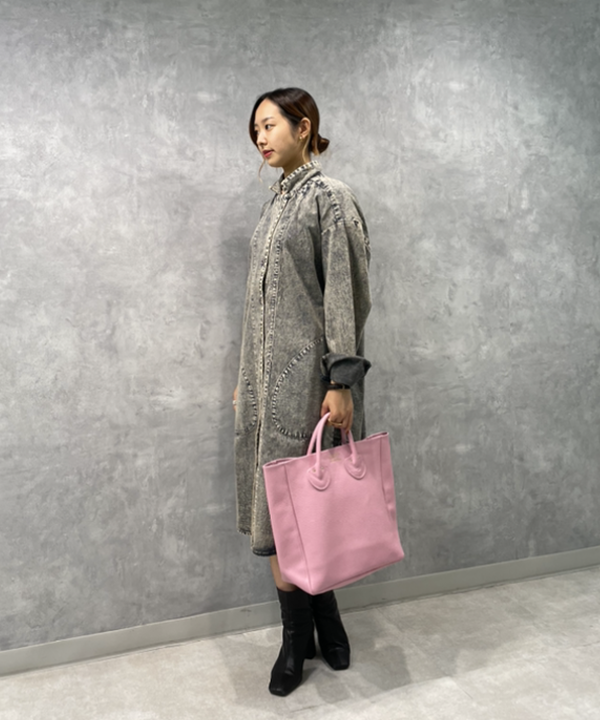 かんなさんの「BEAMS WOMEN｜YOUNG&OLSEN / レザートートバッグ M」を使ったコーディネート