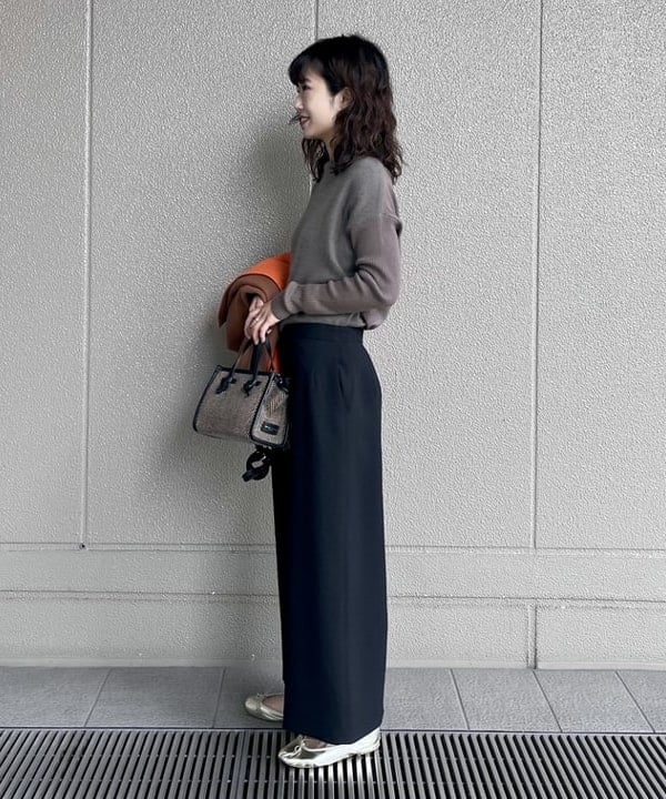 蒲原 捺美さんの「BEAMS WOMEN｜Demi-Luxe BEAMS / フラッフィー ボートネックニット」を使ったコーディネート