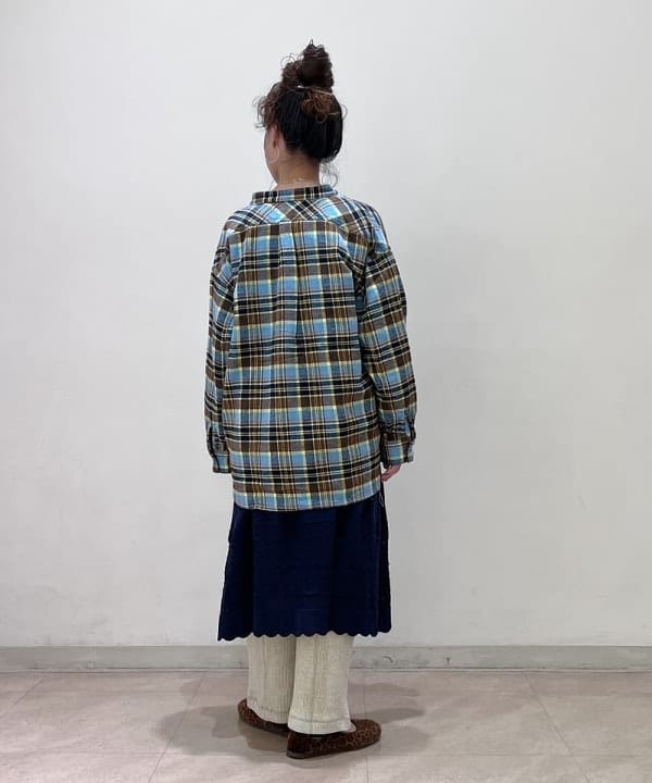 清水 彩乃さんの「BEAMS WOMEN｜ナバルボーダー ビッグ ボートネック カットソー」を使ったコーディネート
