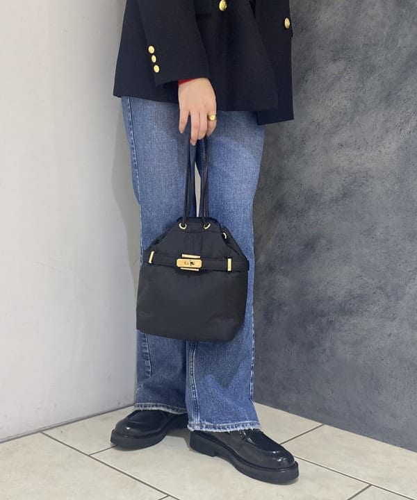 大浦 栞さんの「BEAMS WOMEN｜」を使ったコーディネート