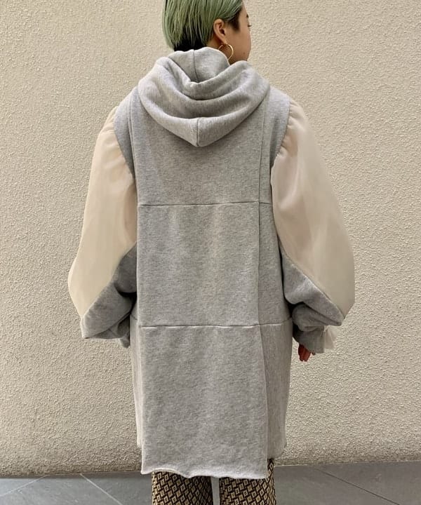 吉田　真実さんの「BEAMS WOMEN｜」を使ったコーディネート