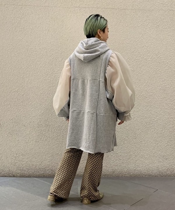 吉田　真実さんの「BEAMS WOMEN｜」を使ったコーディネート