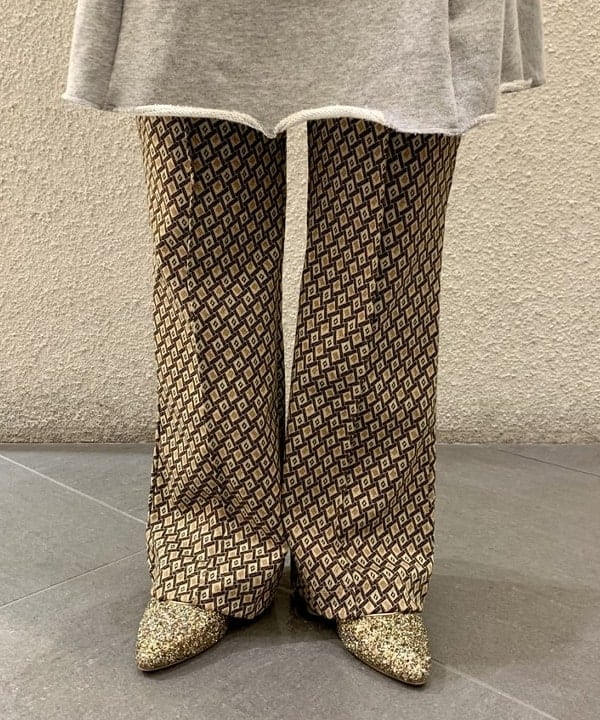 吉田　真実さんの「BEAMS WOMEN｜」を使ったコーディネート