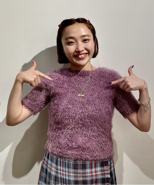 葛岡 七海さんの「BEAMS WOMEN｜BEAMS BOY / チェック キルト スカート」を使ったコーディネート
