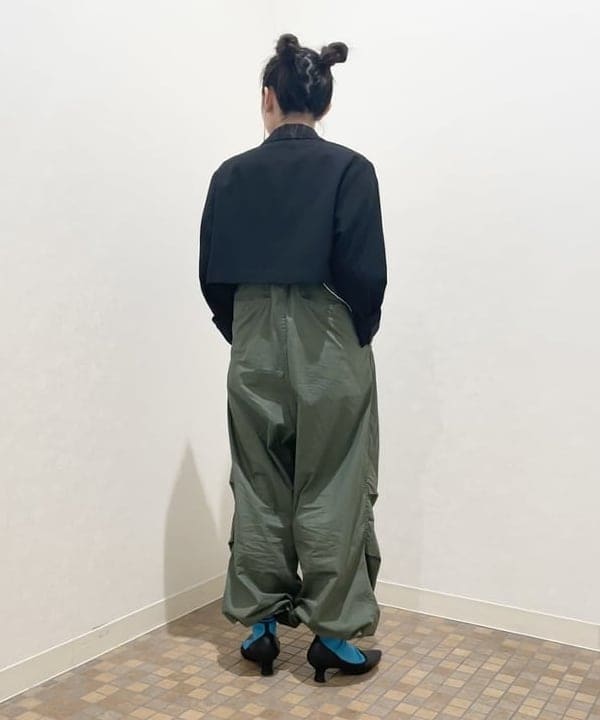 ハルキ　モモナさんの「BEAMS WOMEN｜BEAMS BOY / US ARMY オーバー パンツ」を使ったコーディネート