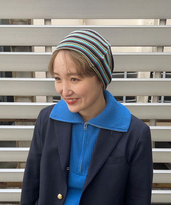 朱華さんの「BEAMS WOMEN｜BEAMS BOY / ポリエステル ウール 3ボタン ブレザー」を使ったコーディネート