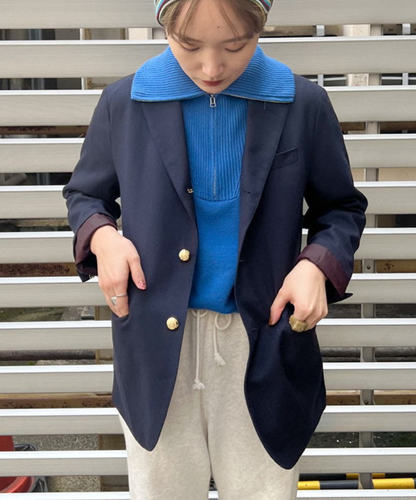 朱華さんの「BEAMS WOMEN｜BEAMS BOY / ポリエステル ウール 3ボタン ブレザー」を使ったコーディネート