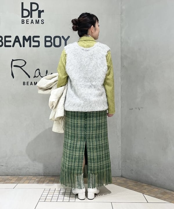 ハルキ　モモナさんの「BEAMS WOMEN｜キルティング ノーカラー ブルゾン」を使ったコーディネート