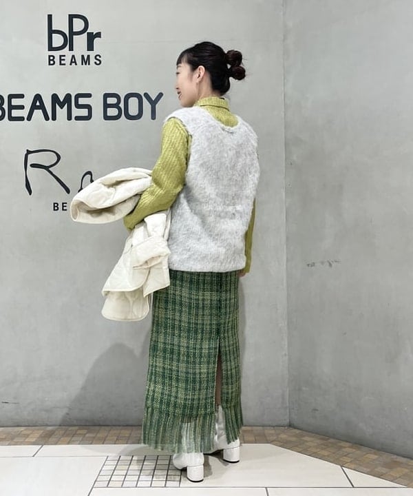 ハルキ　モモナさんの「BEAMS WOMEN｜キルティング ノーカラー ブルゾン」を使ったコーディネート