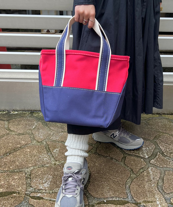 朱華さんの「BEAMS WOMEN｜L.L.Bean / Deep Bottom Deluxe Boat and Tote S」を使ったコーディネート