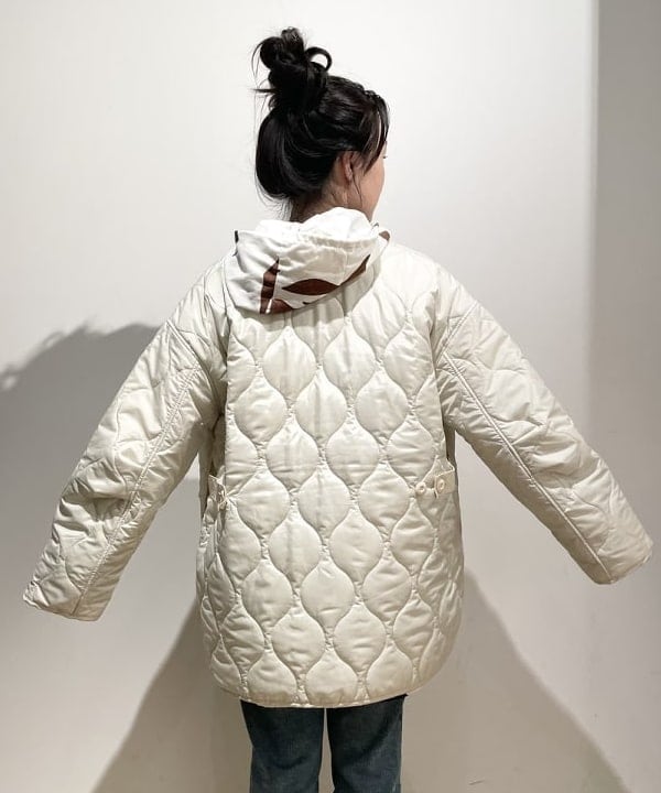 溝口　慶さんの「BEAMS WOMEN｜キルティング ノーカラー ブルゾン」を使ったコーディネート