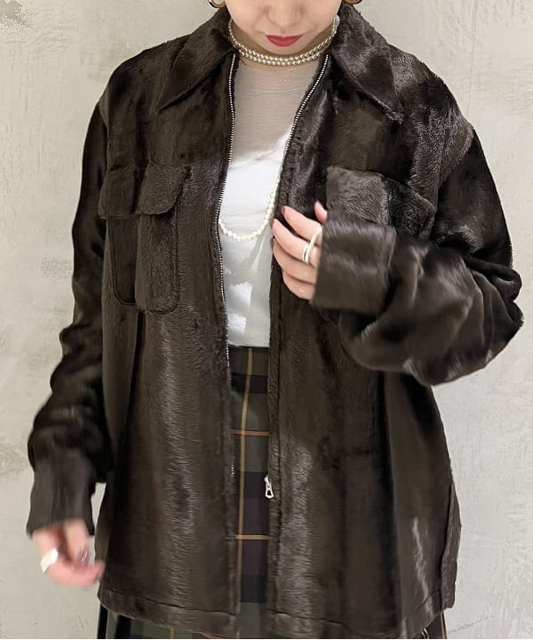 大川 美咲さんの「BEAMS WOMEN｜Ray BEAMS / パイプ フープ ピアス」を使ったコーディネート