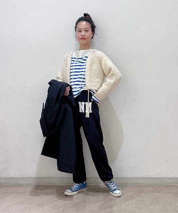 清水 彩乃さんの「BEAMS WOMEN｜ナバルボーダー ビッグ ボートネック カットソー」を使ったコーディネート