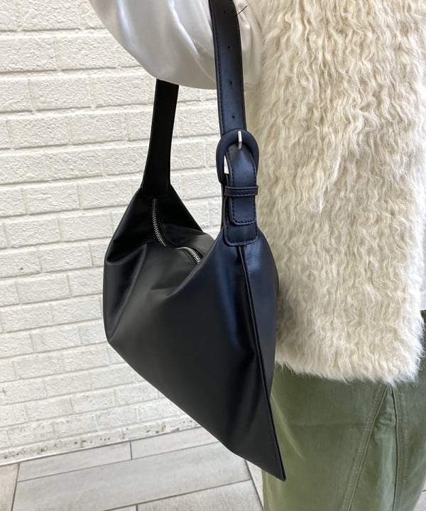 吉田 花さんの「BEAMS WOMEN｜」を使ったコーディネート