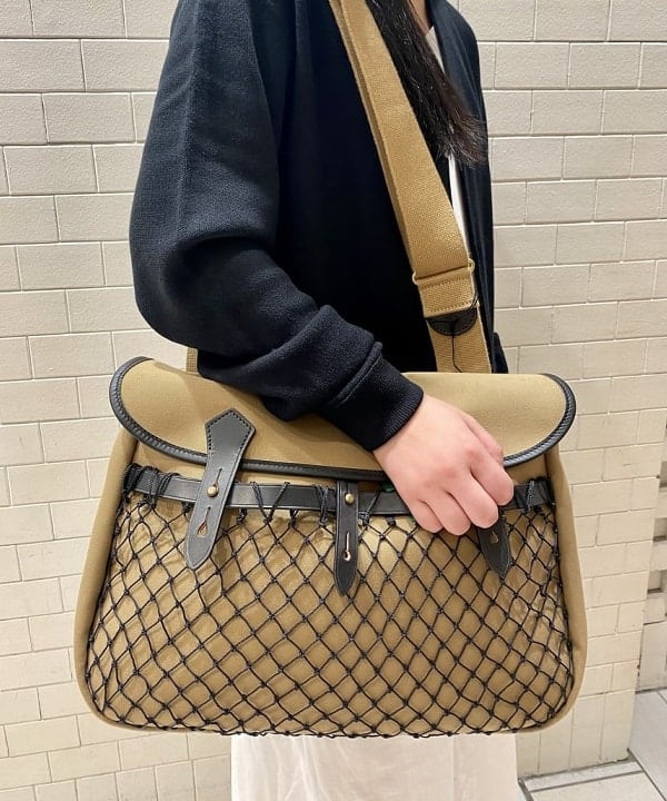 鈴木 悠里さんの「BEAMS WOMEN｜BEAMS PLUS / ウール ワッチキャップ」を使ったコーディネート