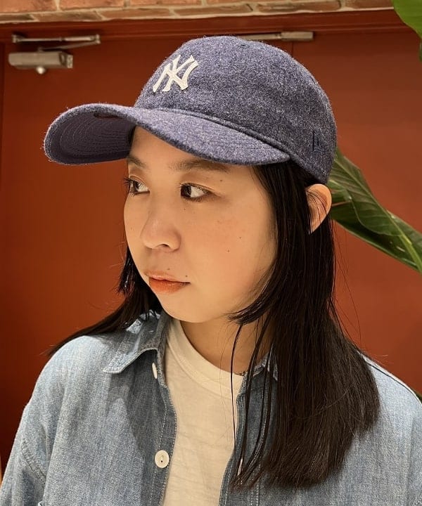 ミナミマリコさんの「BEAMS WOMEN｜WAREHOUSE & CO. / 別注 ステンシル13 Tシャツ」を使ったコーディネート