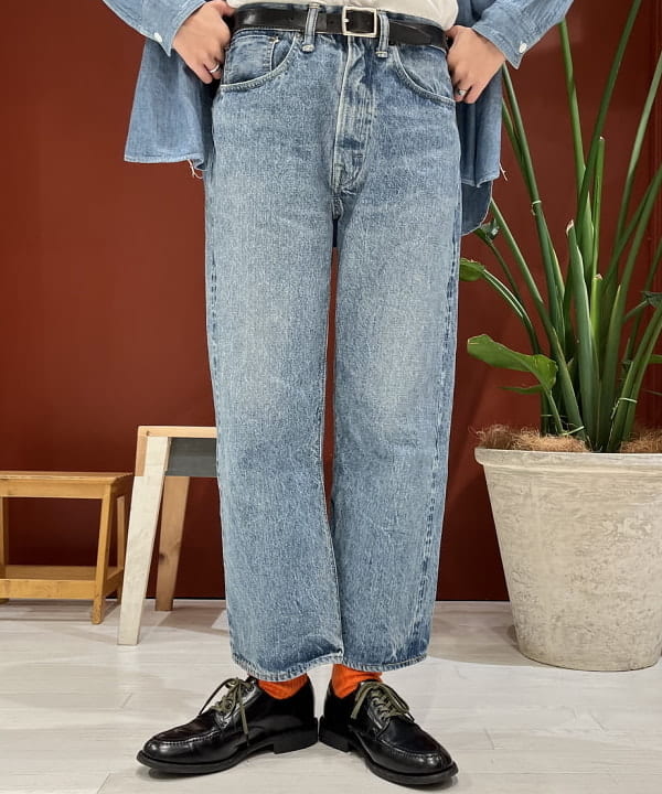 ミナミマリコさんの「BEAMS WOMEN｜WAREHOUSE & CO. / 別注 ステンシル13 Tシャツ」を使ったコーディネート