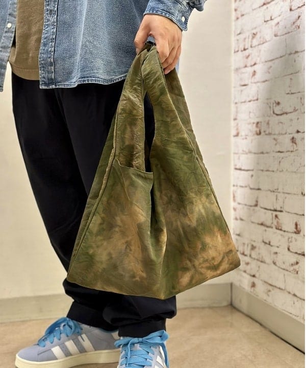 佐々木 優さんの「BEAMS WOMEN｜2 Pleats Twill」を使ったコーディネート