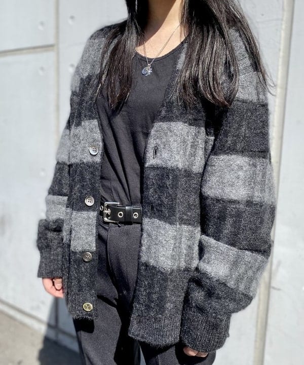 鈴木 悠里さんの「BEAMS WOMEN｜NORTH WORKS / Flower Coin Necklace」を使ったコーディネート