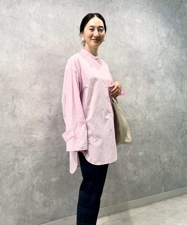 越智 里美さんの「BEAMS WOMEN｜YOUNG&OLSEN / レザートートバッグ M」を使ったコーディネート