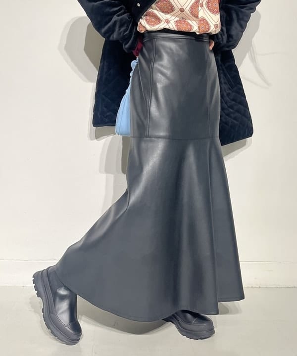 カワグチ シオリさんの「BEAMS WOMEN｜JW PEI / Gabbi Bag」を使ったコーディネート