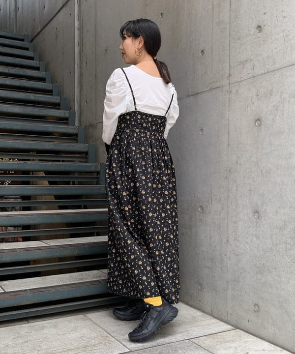 SAEさんの「BEAMS WOMEN｜Ray BEAMS / ギャザー ボリューム スリーブ Tシャツ」を使ったコーディネート