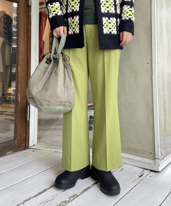 クロサワさんの「BEAMS WOMEN｜Blundstone / LOW CUT」を使ったコーディネート