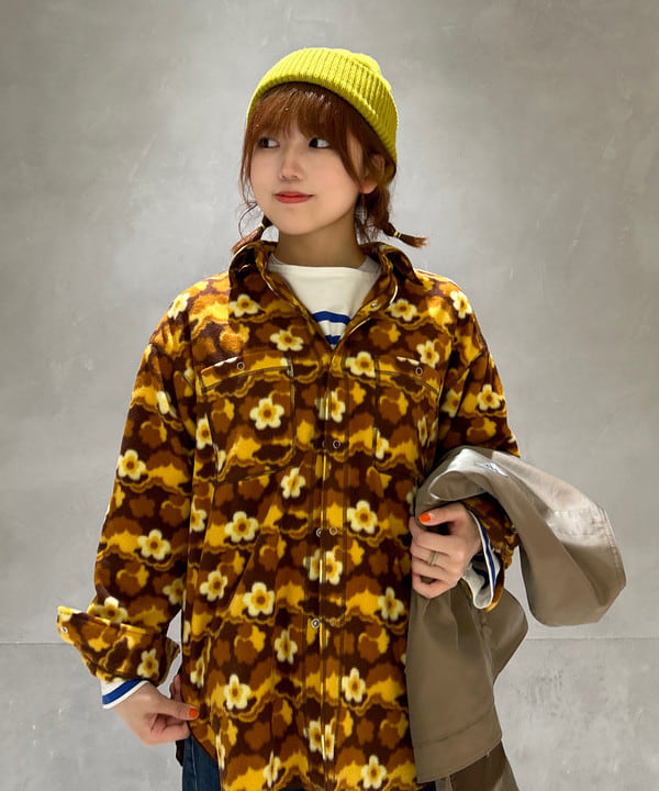 小原 もこさんの「BEAMS WOMEN｜ナバルボーダー ビッグ ボートネック カットソー」を使ったコーディネート