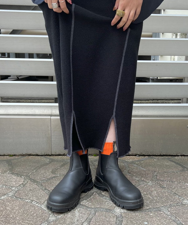 朱華さんの「BEAMS WOMEN｜BEAMS BOY / ポリエステル ウール 3ボタン ブレザー」を使ったコーディネート